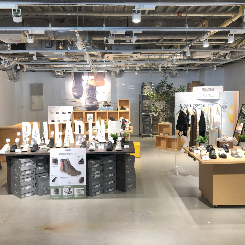 MOUTH POP UP STORE in 名古屋みなと 蔦屋書店 Palladium POP UP SHOP